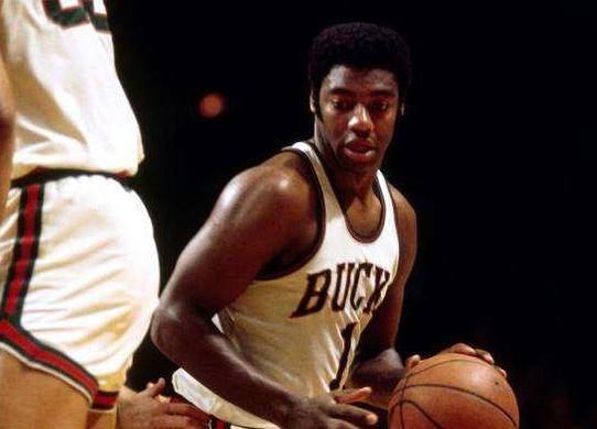 的叙事钩子 的叙事钩子